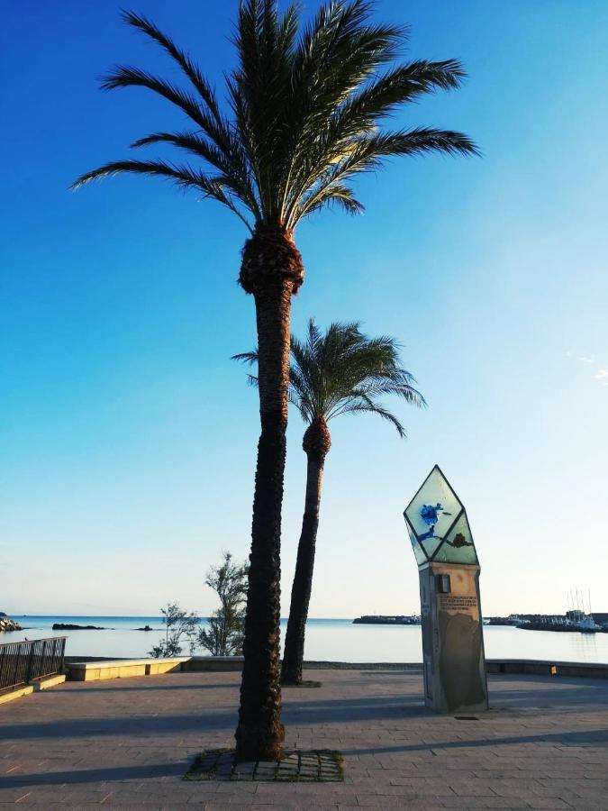 Ca La Nuri Pis 1 Vistas Al Mar Apartment Llanca Bagian luar foto